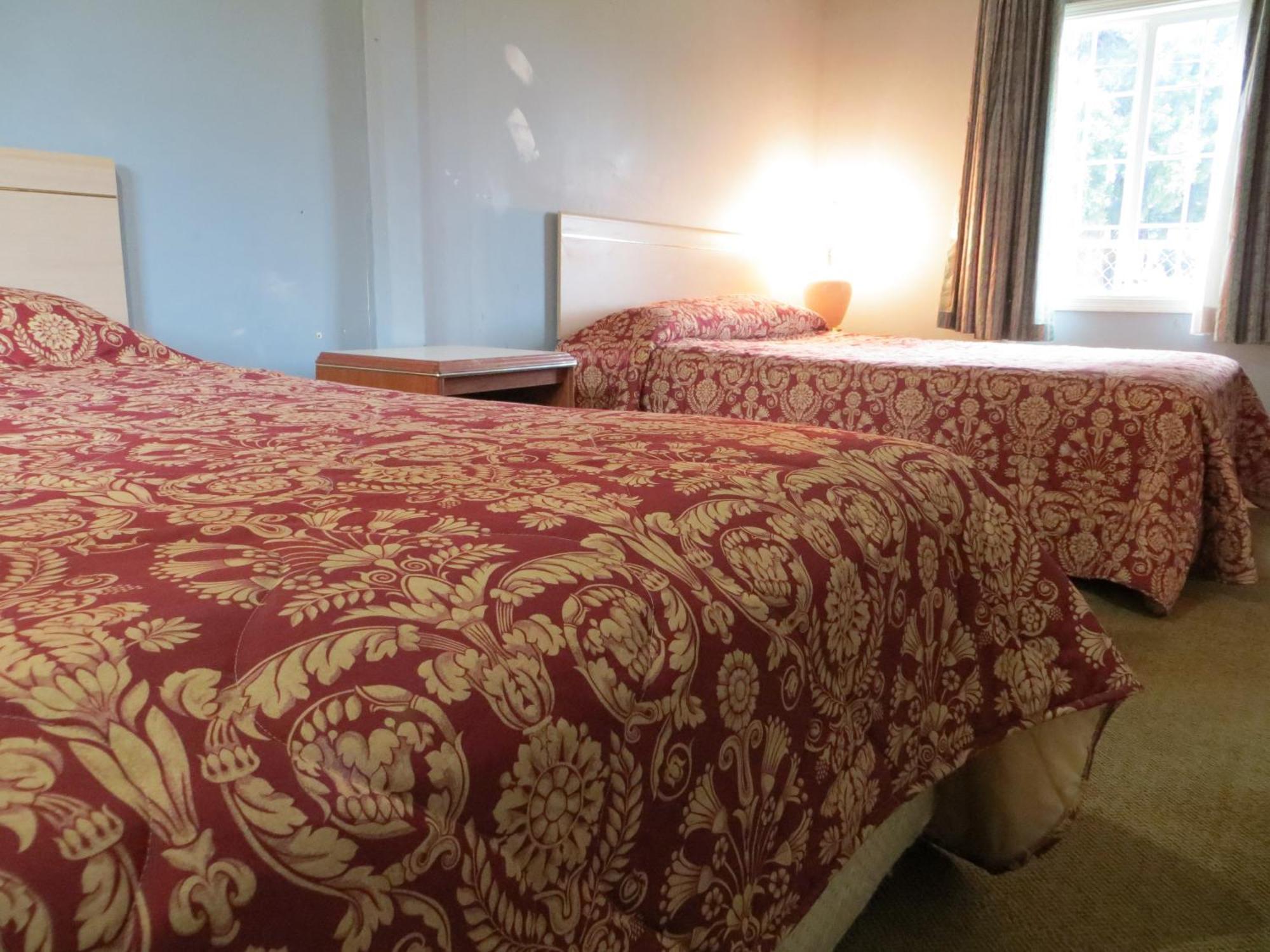 Madison Suites Motel Портланд Екстериор снимка