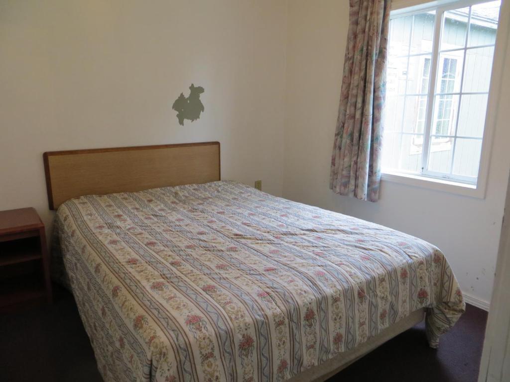 Madison Suites Motel Портланд Стая снимка