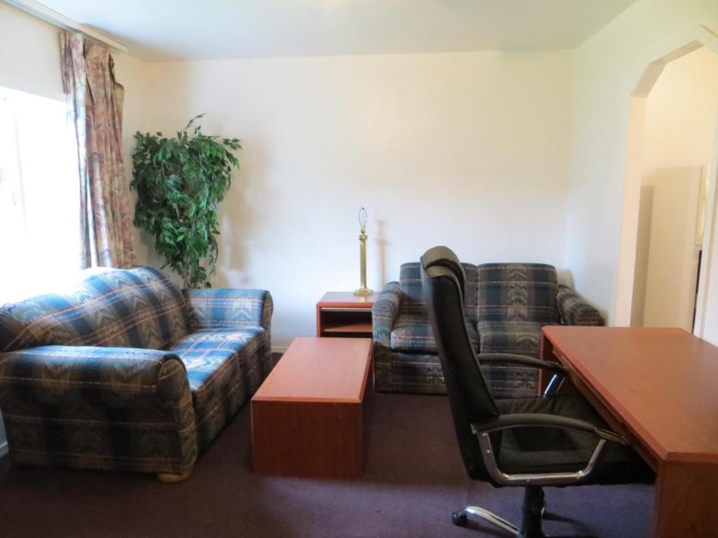 Madison Suites Motel Портланд Екстериор снимка